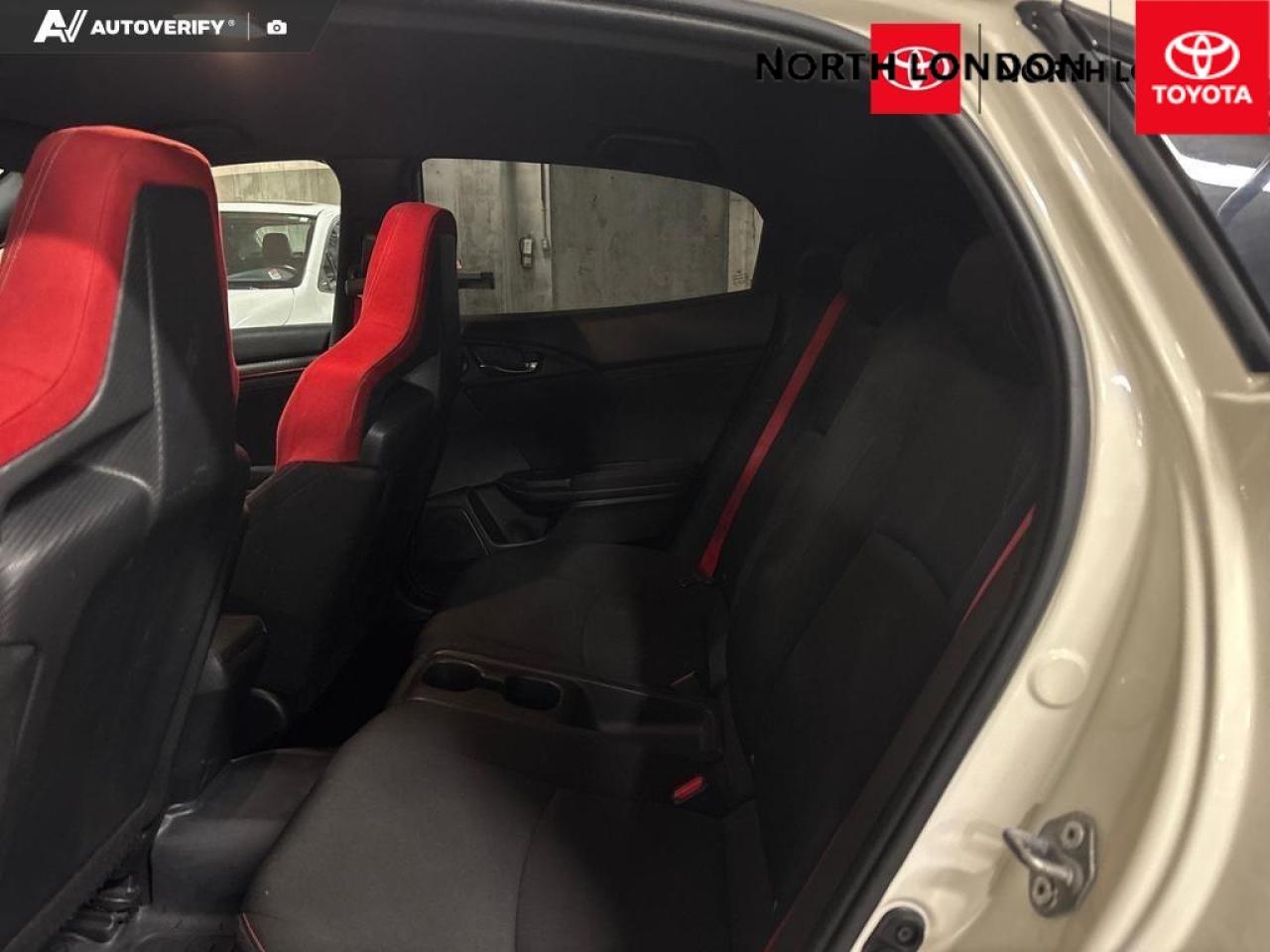 2018 Honda Civic Type R Base 4dr Hatchback Photo