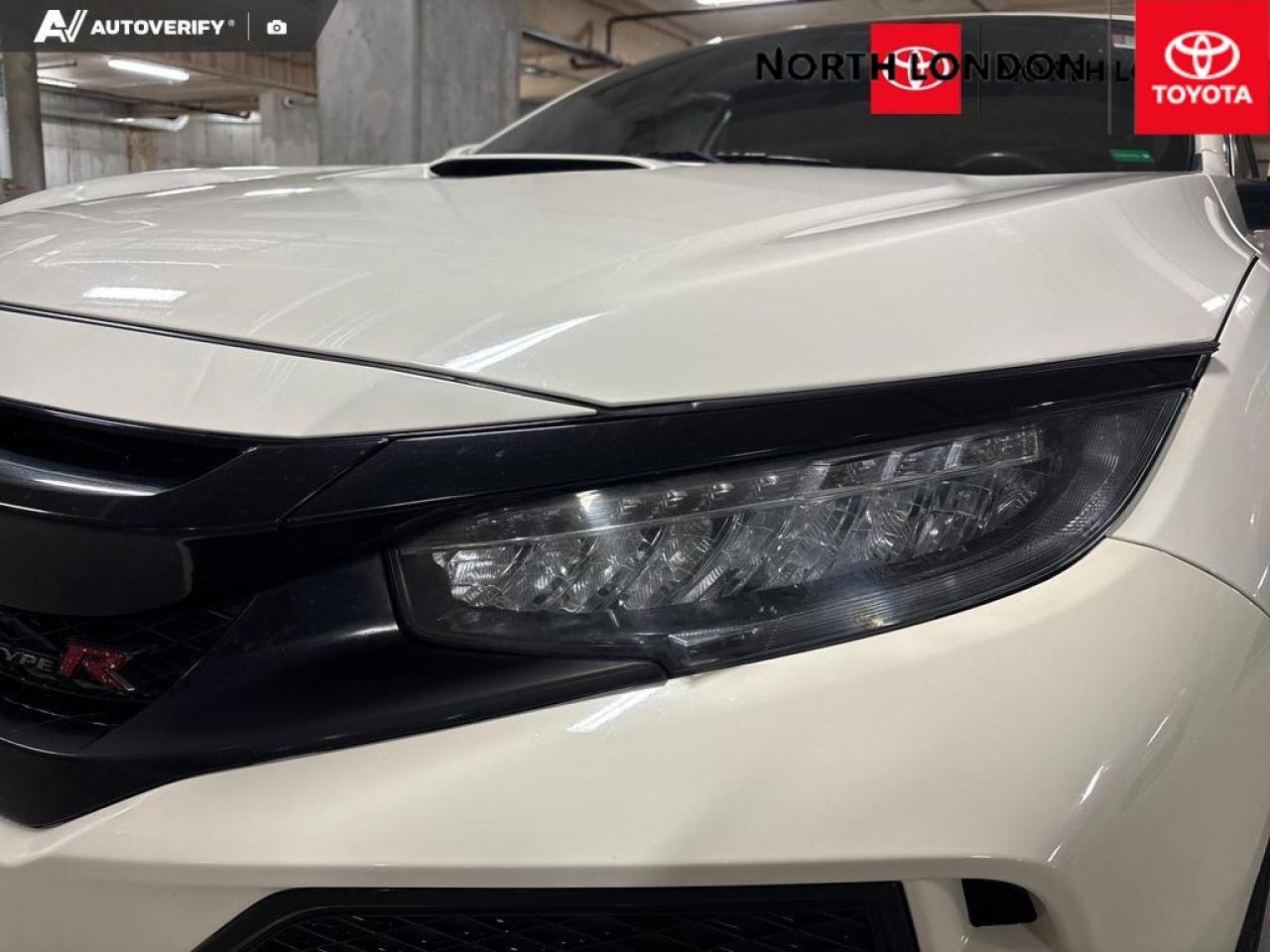 2018 Honda Civic Type R Base 4dr Hatchback Photo