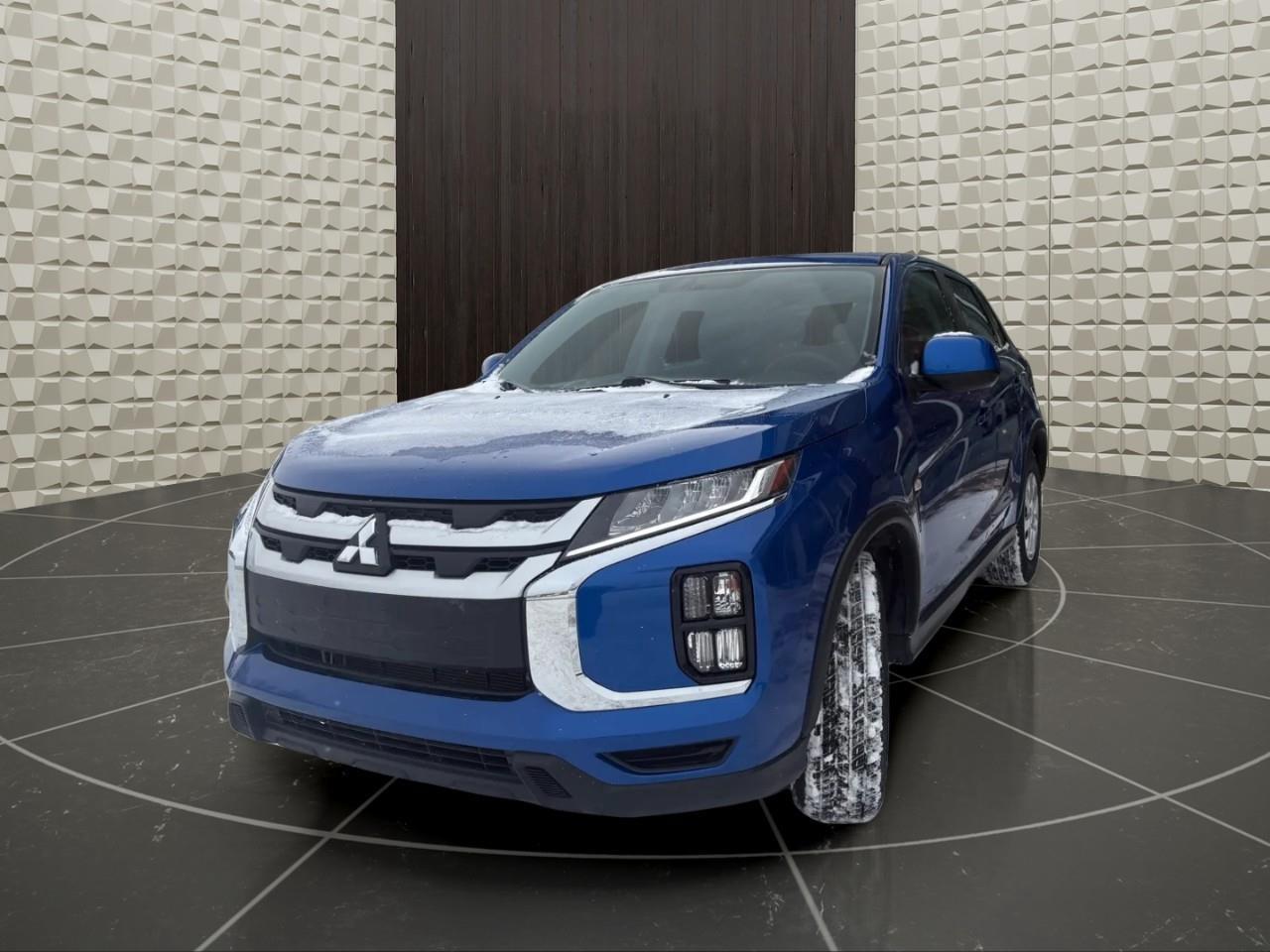 2023 Mitsubishi RVR ES 4dr AWC Photo