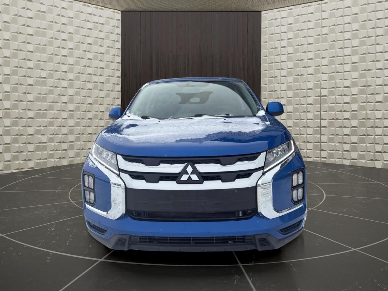 2023 Mitsubishi RVR ES 4dr AWC Photo