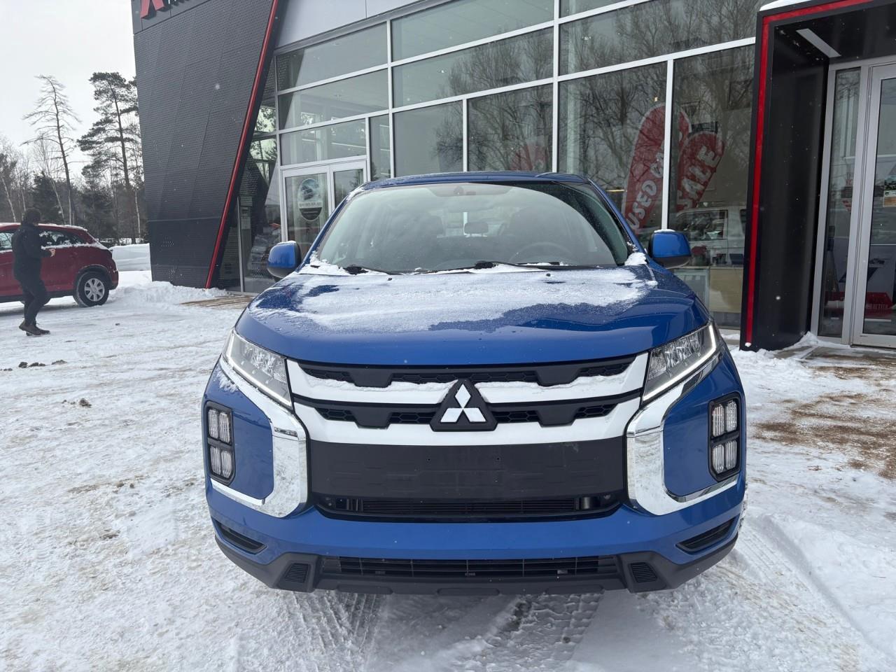 2023 Mitsubishi RVR ES 4dr AWC Photo