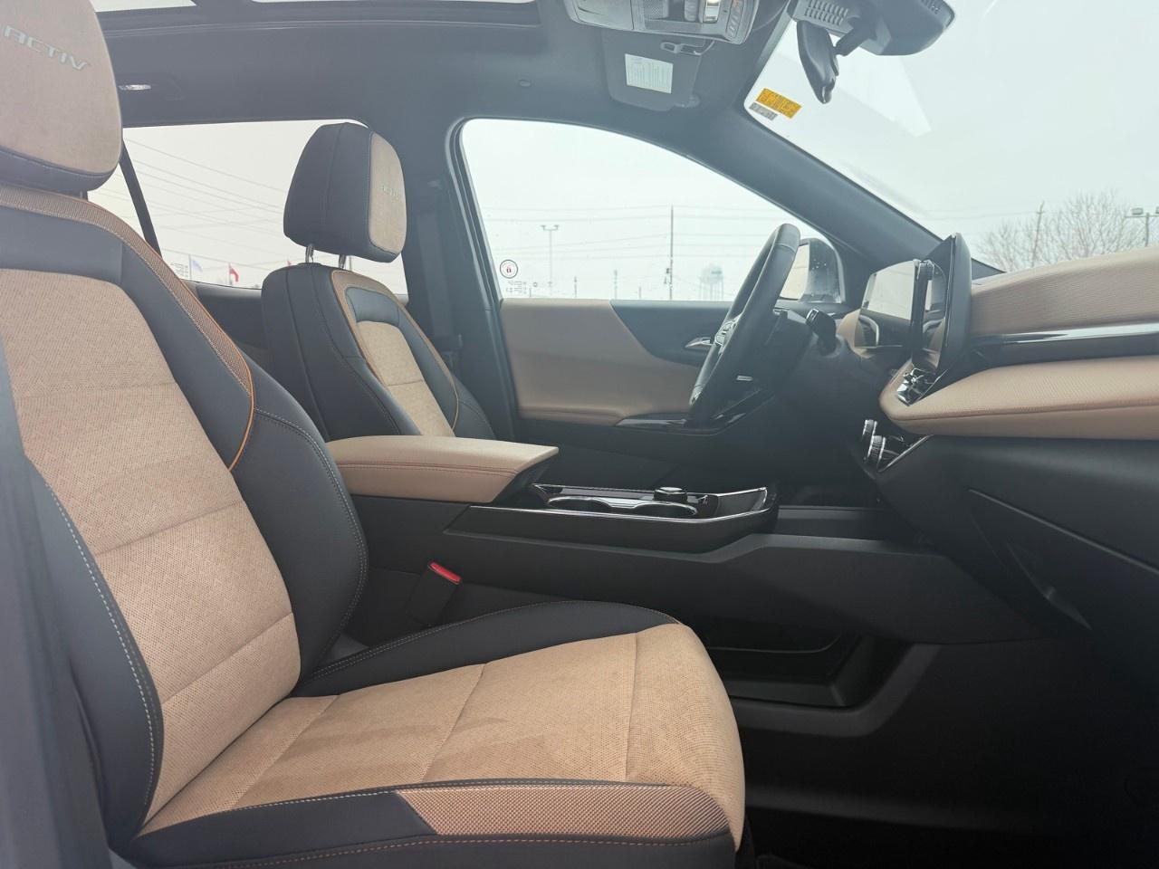 2025 Chevrolet Equinox AWD ACTIV Photo