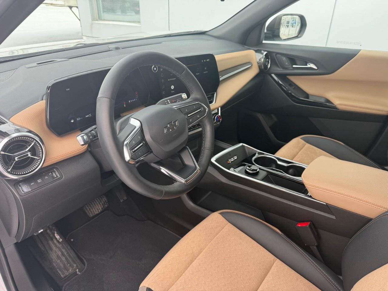 2025 Chevrolet Equinox AWD ACTIV Photo