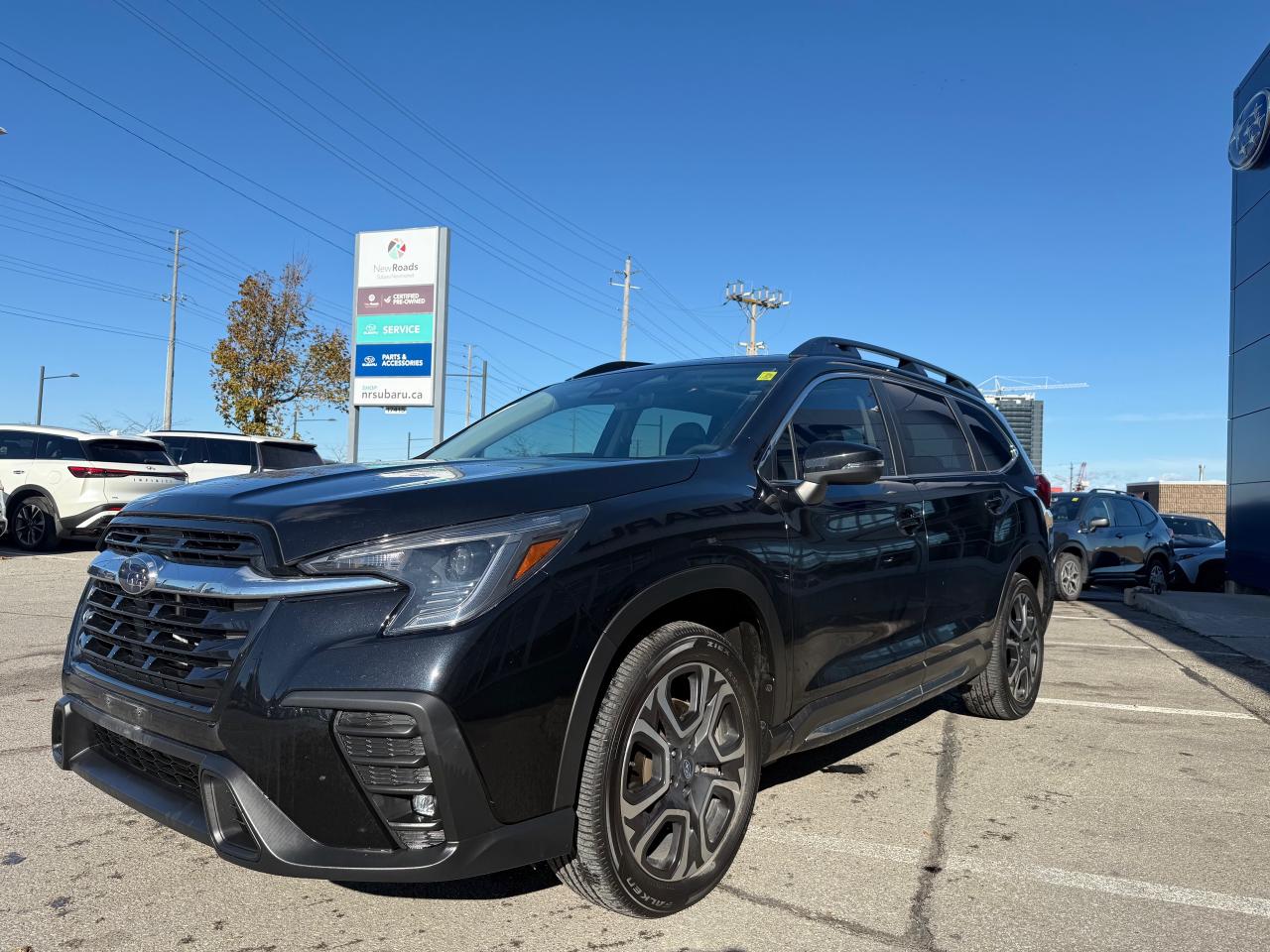 2023 Subaru ASCENT Limited 8-Passenger (CVT) 4dr All-Wheel Drive Photo2
