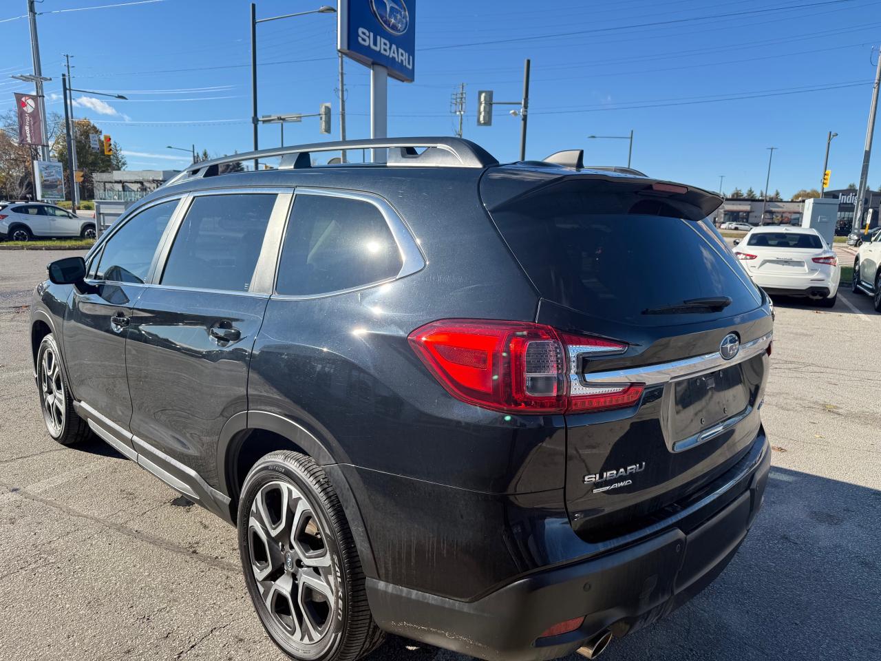 2023 Subaru ASCENT Limited 8-Passenger (CVT) 4dr All-Wheel Drive Photo3