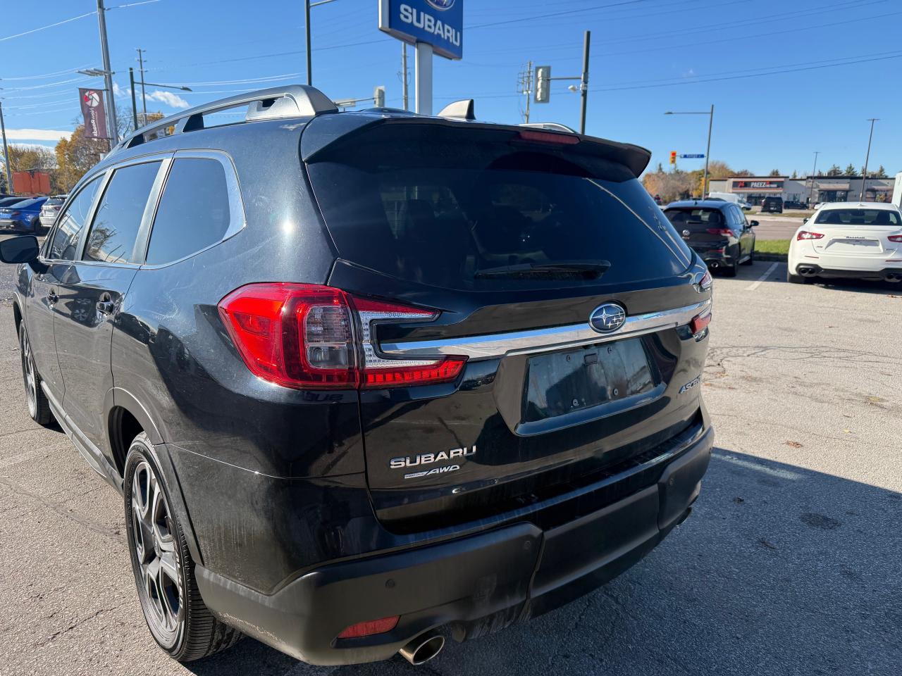 2023 Subaru ASCENT Limited 8-Passenger (CVT) 4dr All-Wheel Drive Photo