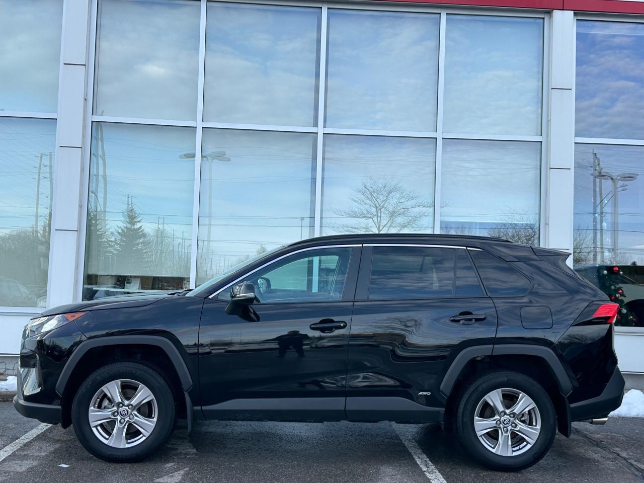 2023 Toyota RAV4 Hybrid LE 4dr All-Wheel Drive Photo3