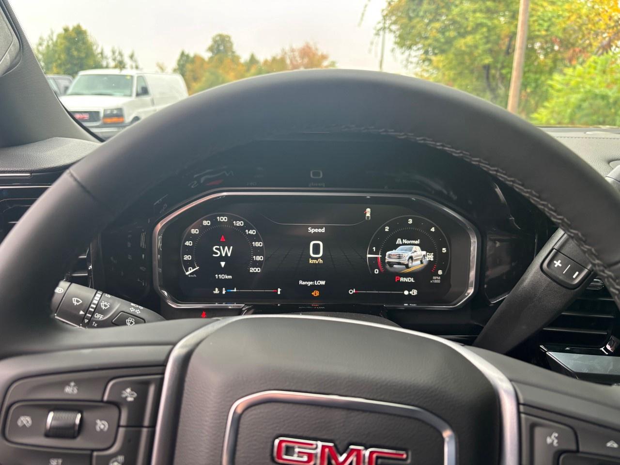 2026 GMC Sierra 1500 Crew Cab Short Box 4-Wheel Drive SLE Photo