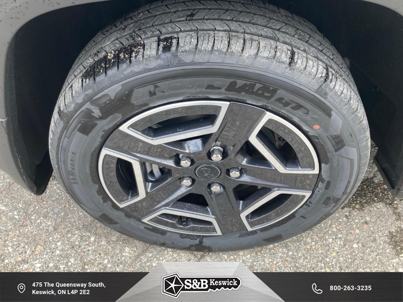 2026 Jeep Cherokee Laredo/Limited 4dr 4x4 Photo