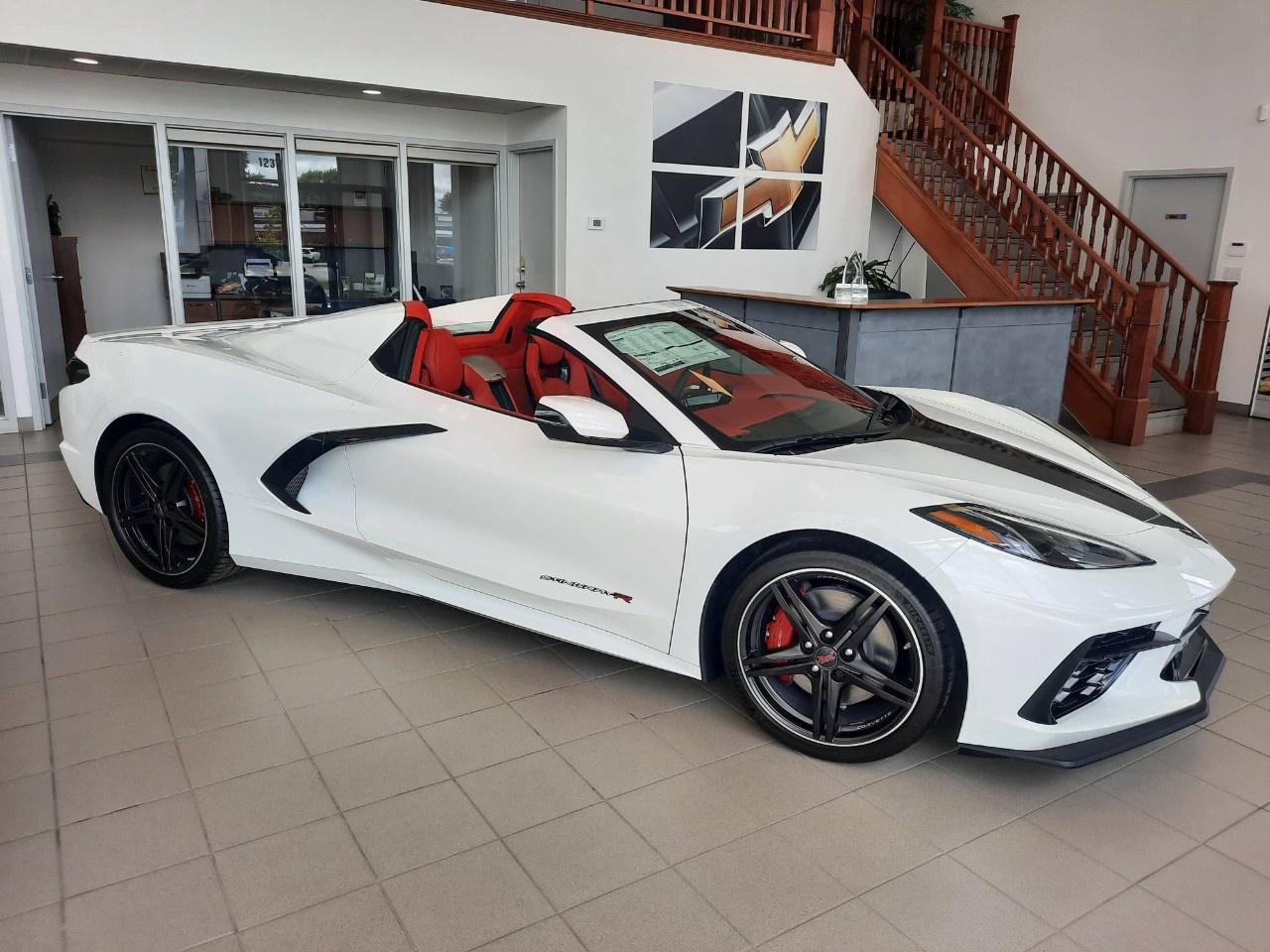 2025 Chevrolet Corvette StingRay Convertible 3LT Photo