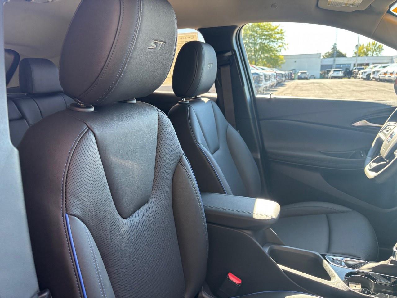 2026 Buick Encore GX Sport Touring AWD Photo