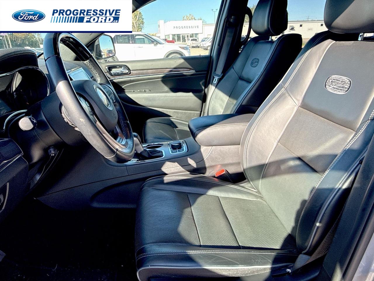 2021 Jeep Grand Cherokee Overland 4dr 4x4 Photo