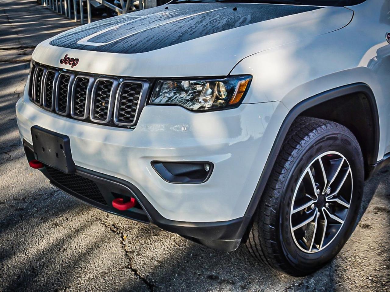 2021 Jeep Grand Cherokee  Photo3