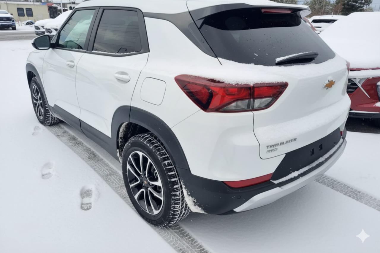 2026 Chevrolet TrailBlazer AWD 4dr LT Photo3