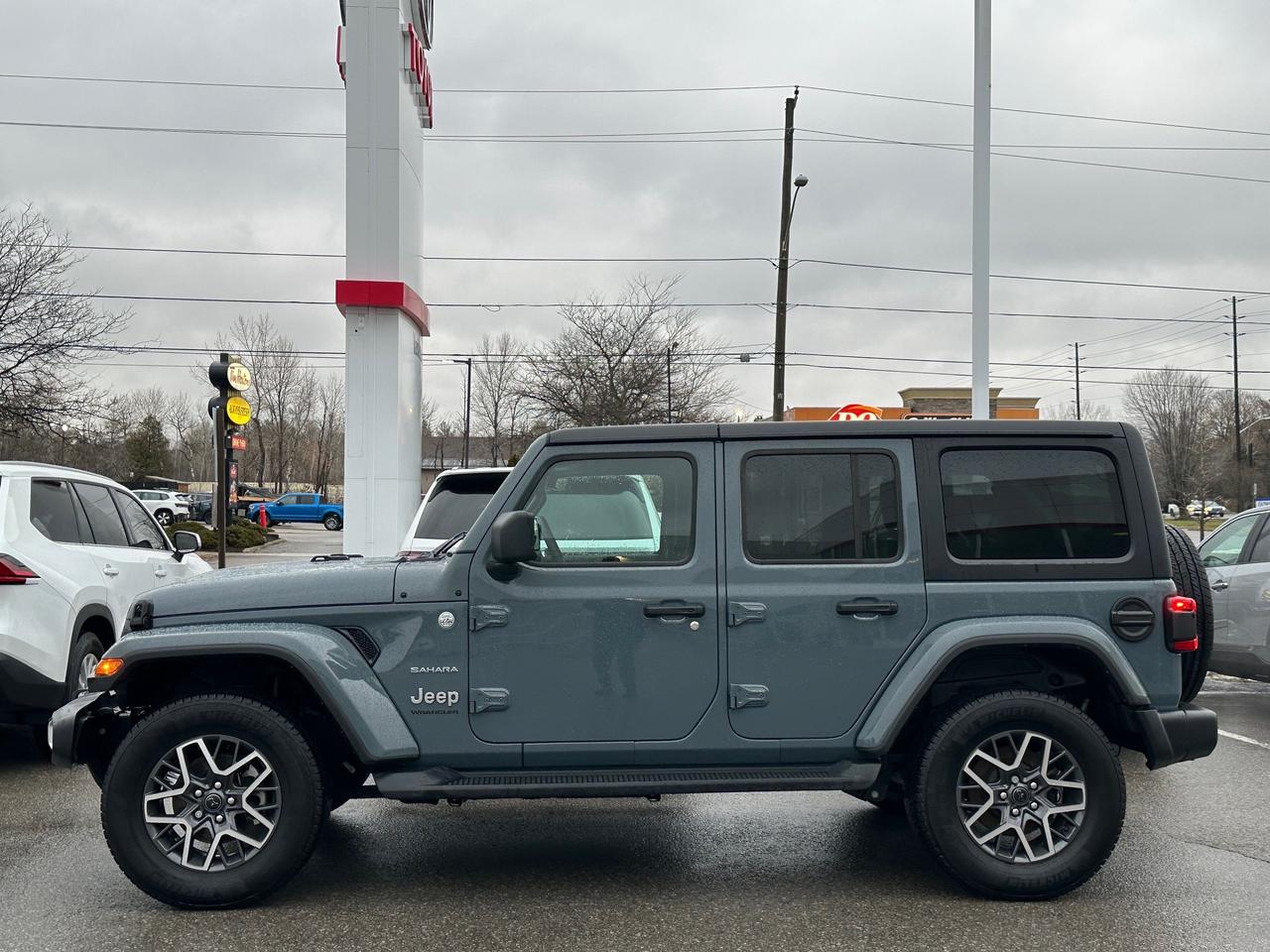 2024 Jeep Wrangler SAHARA 4DR 4X4 Photo