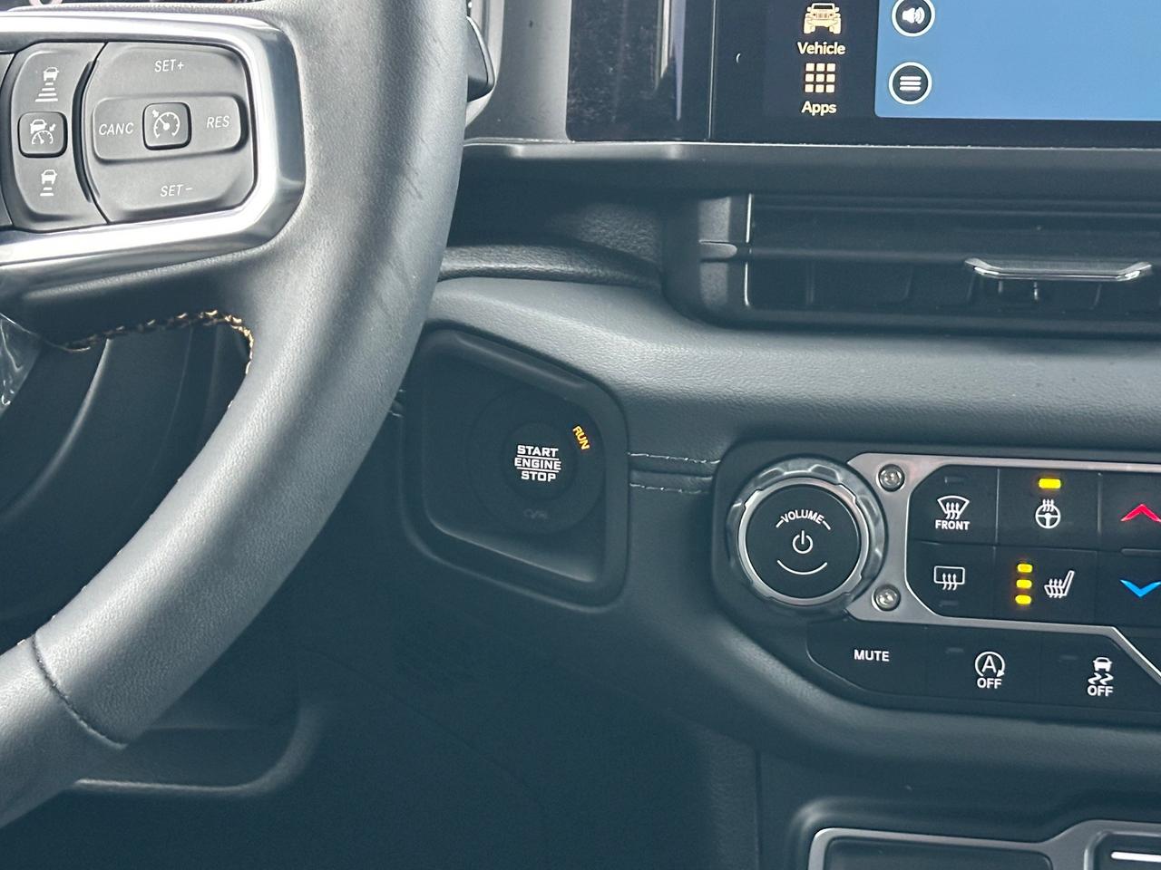 2024 Jeep Wrangler SAHARA 4DR 4X4 Photo