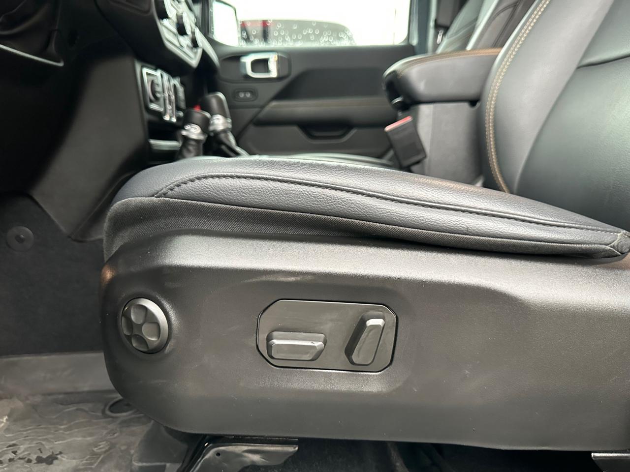 2024 Jeep Wrangler SAHARA 4DR 4X4 Photo