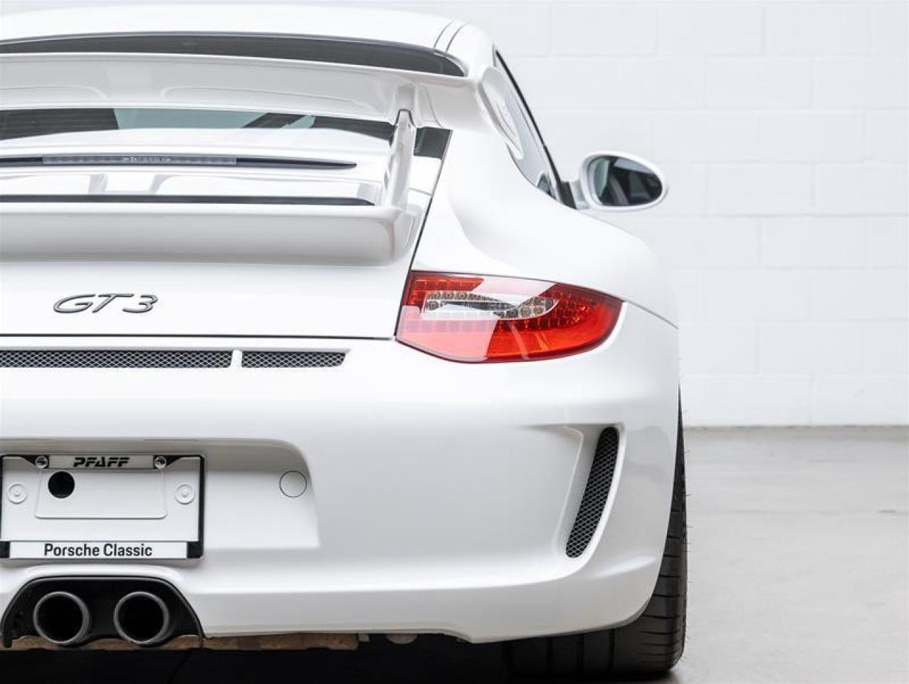 2010 Porsche 911  Photo