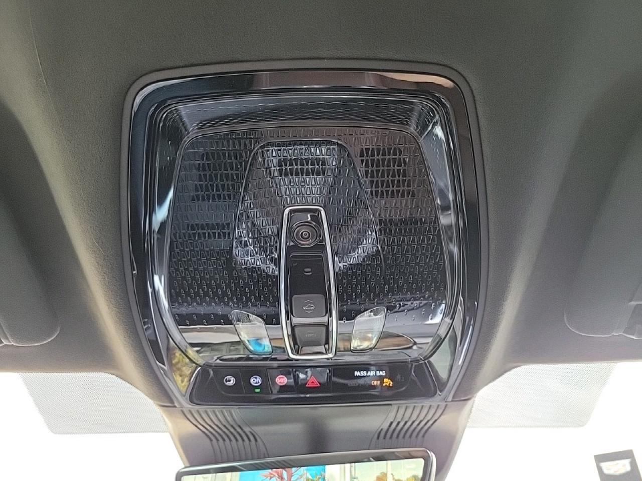 2026 Cadillac VISTIQ Platinum 4dr All-Wheel Drive Photo