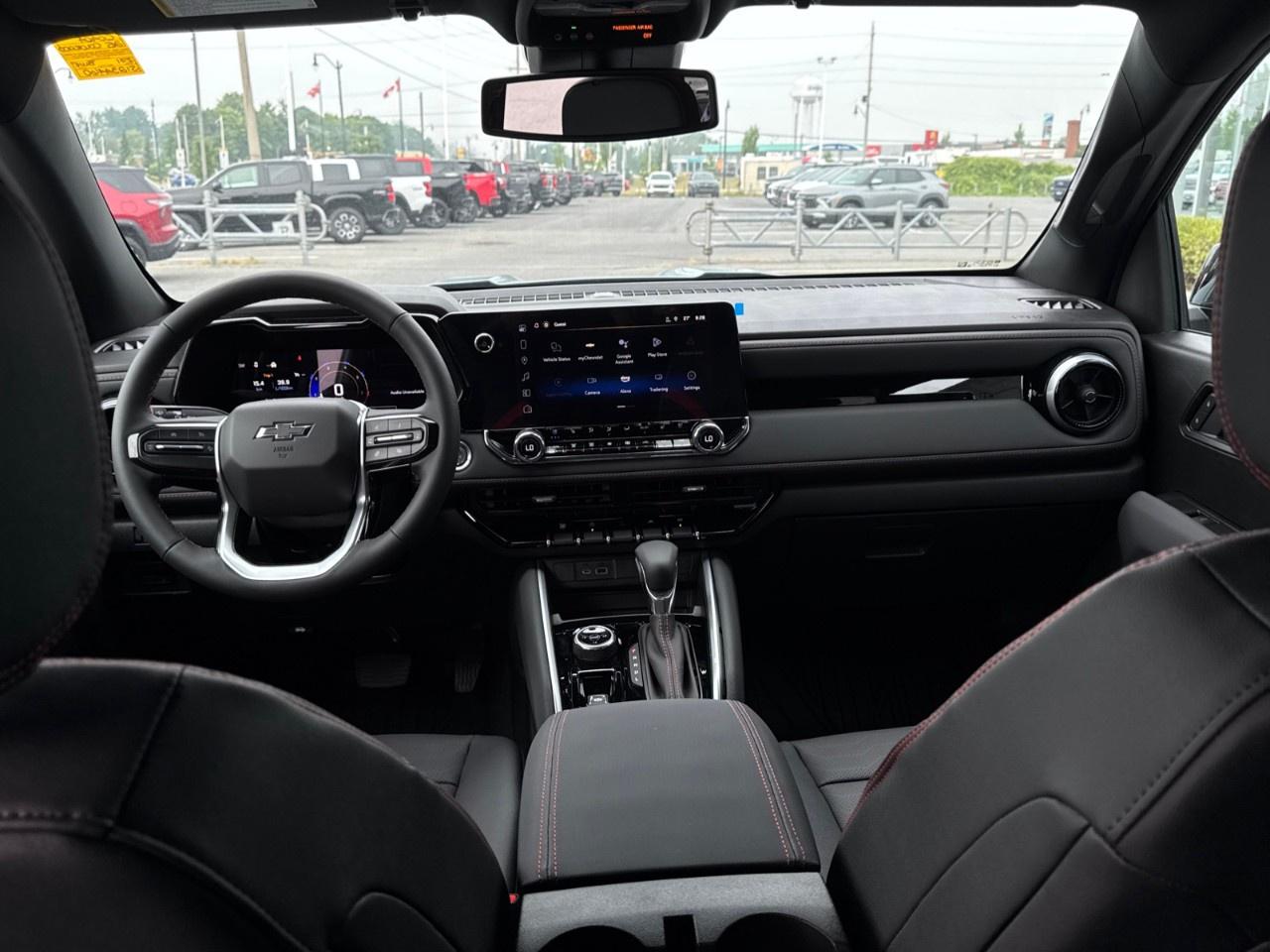 2025 Chevrolet Colorado Crew Cab Short Box 4-Wheel Drive Z71 Photo