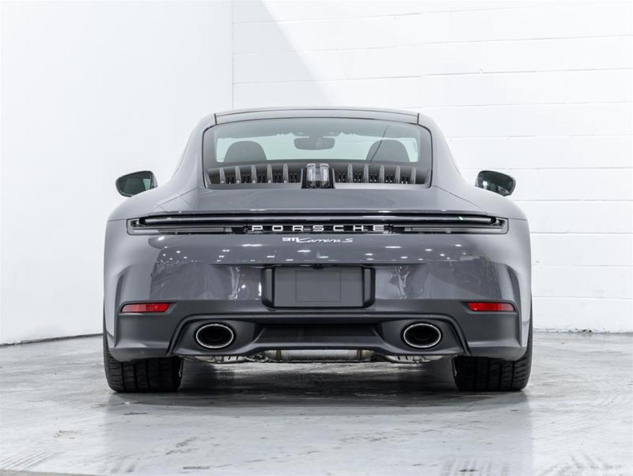 2025 Porsche 911  Photo