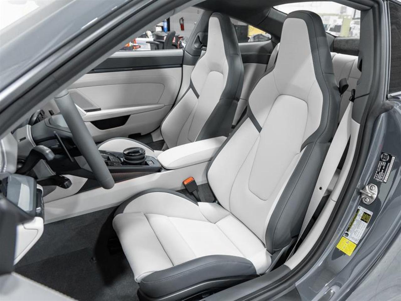 2025 Porsche 911  Photo