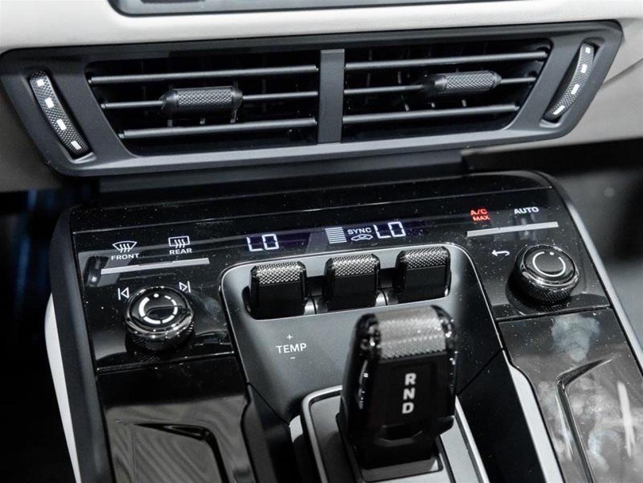 2025 Porsche 911  Photo