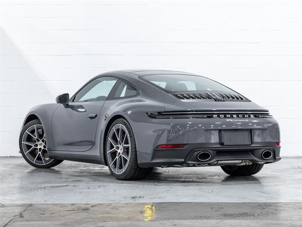 2025 Porsche 911  Photo