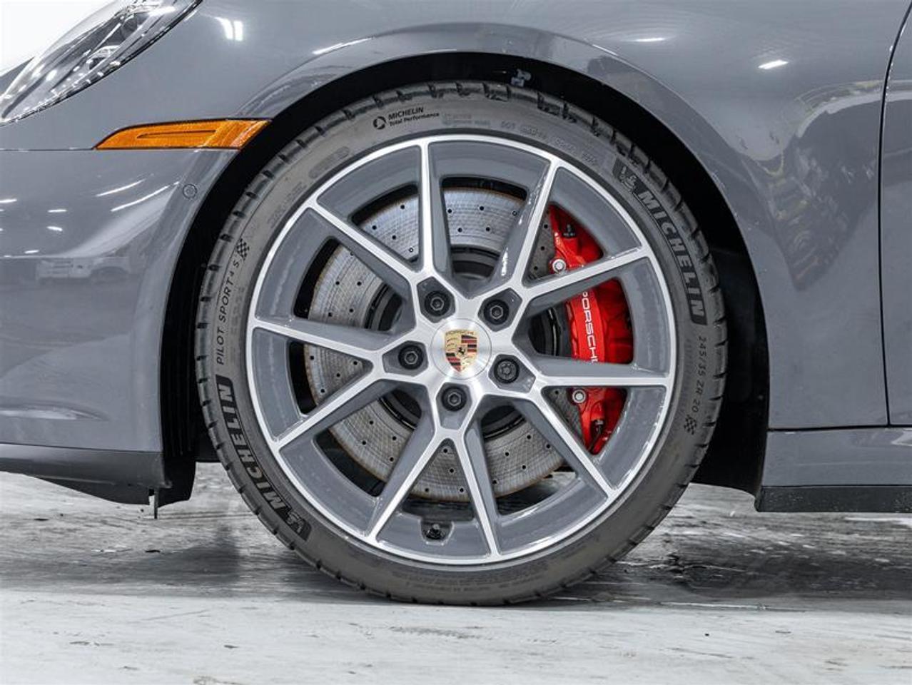 2025 Porsche 911  Photo