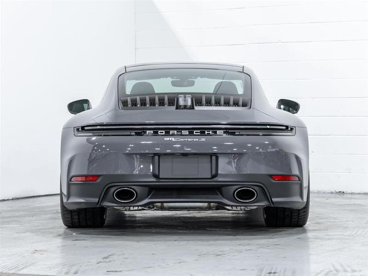 2025 Porsche 911  Photo
