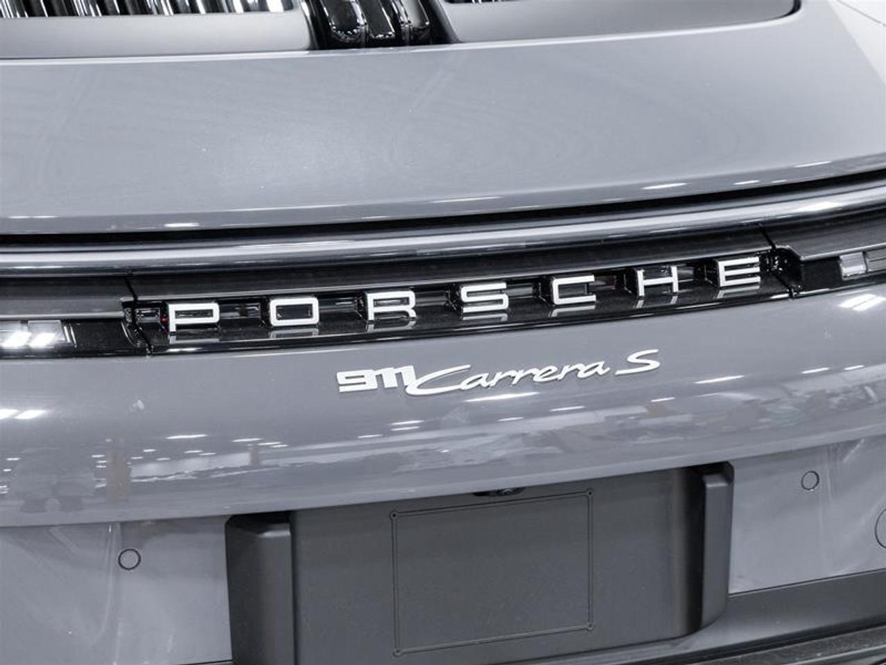 2025 Porsche 911  Photo