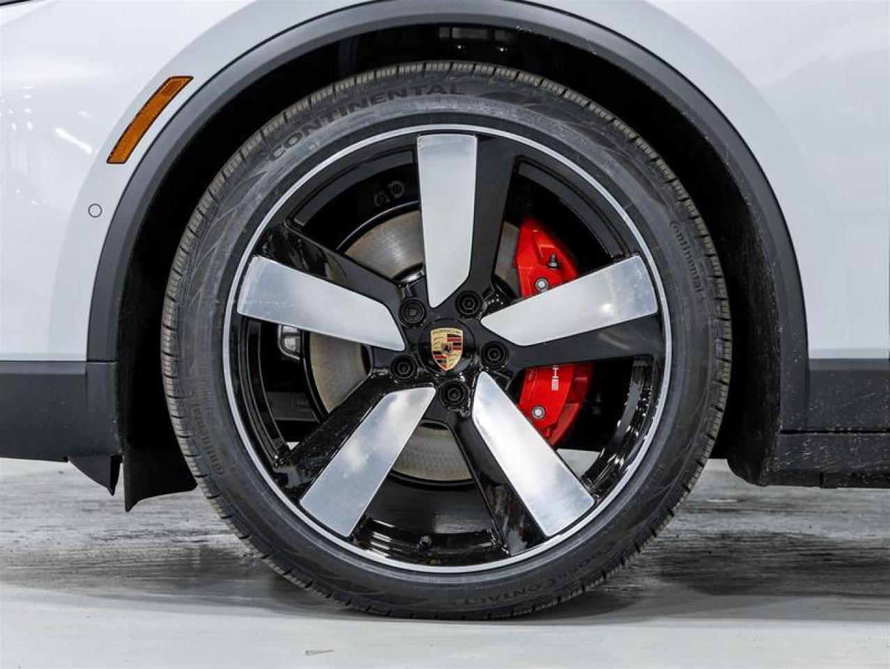 2025 Porsche Macan  Photo