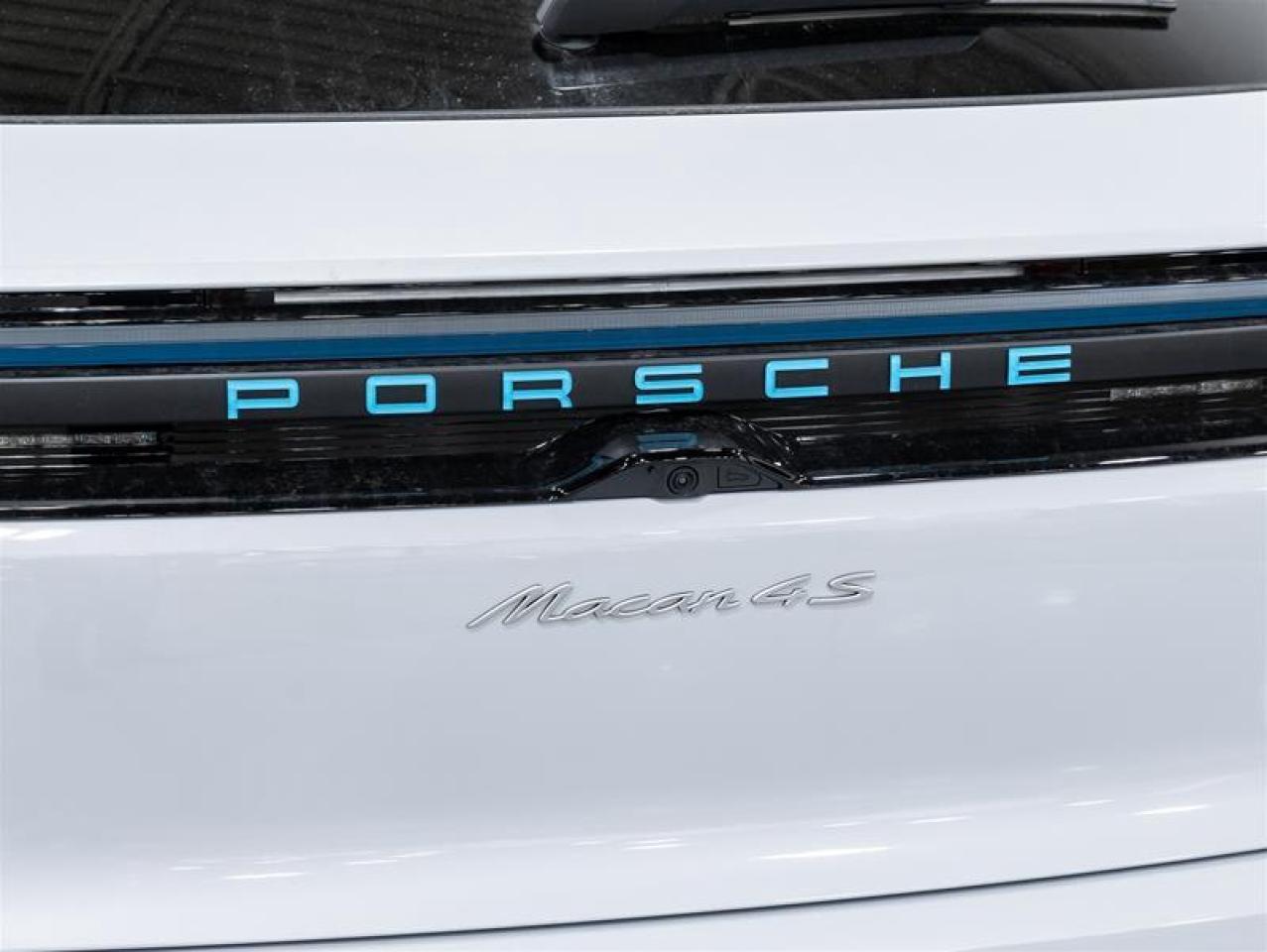 2025 Porsche Macan  Photo