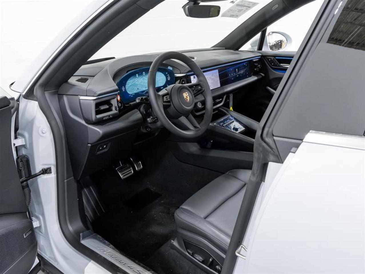 2025 Porsche Macan  Photo