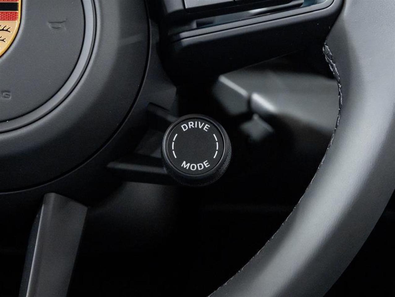 2025 Porsche Macan  Photo