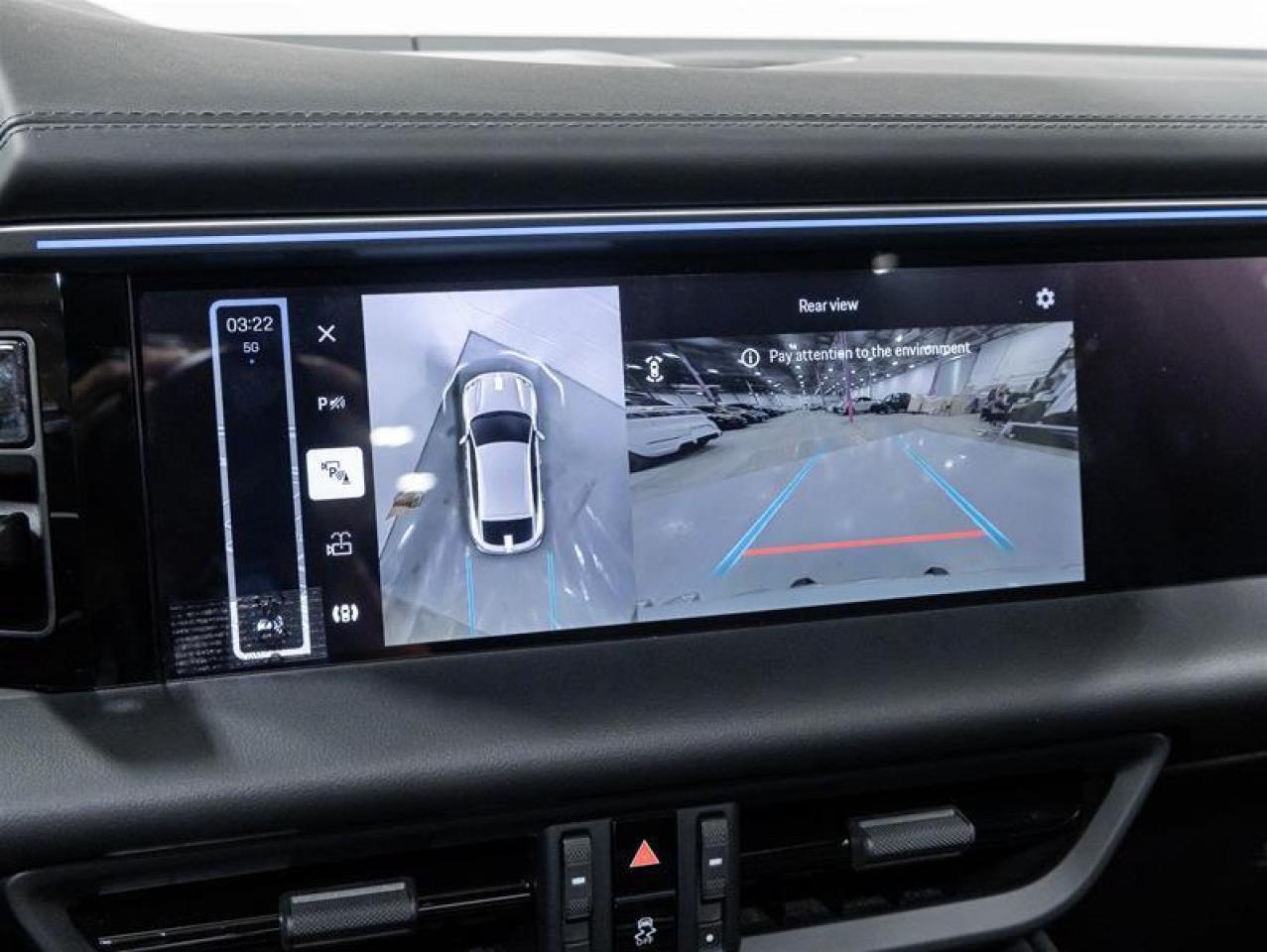 2025 Porsche Macan  Photo