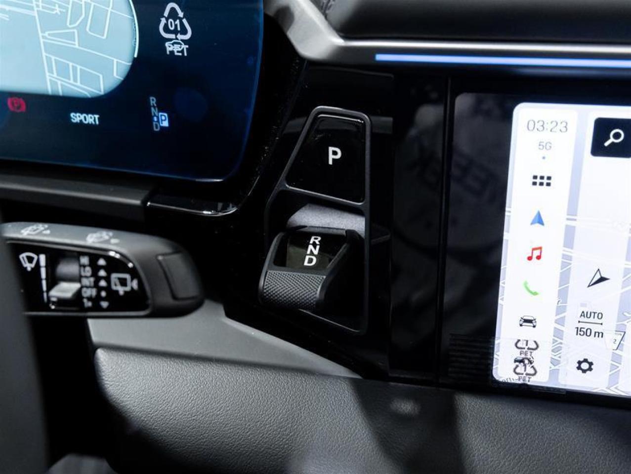 2025 Porsche Macan  Photo