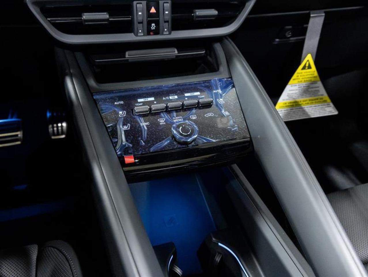 2025 Porsche Macan  Photo