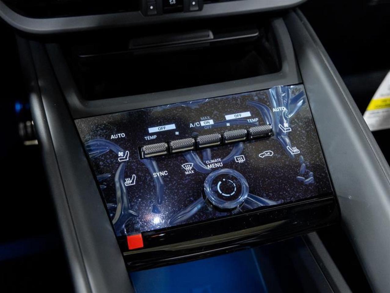 2025 Porsche Macan  Photo