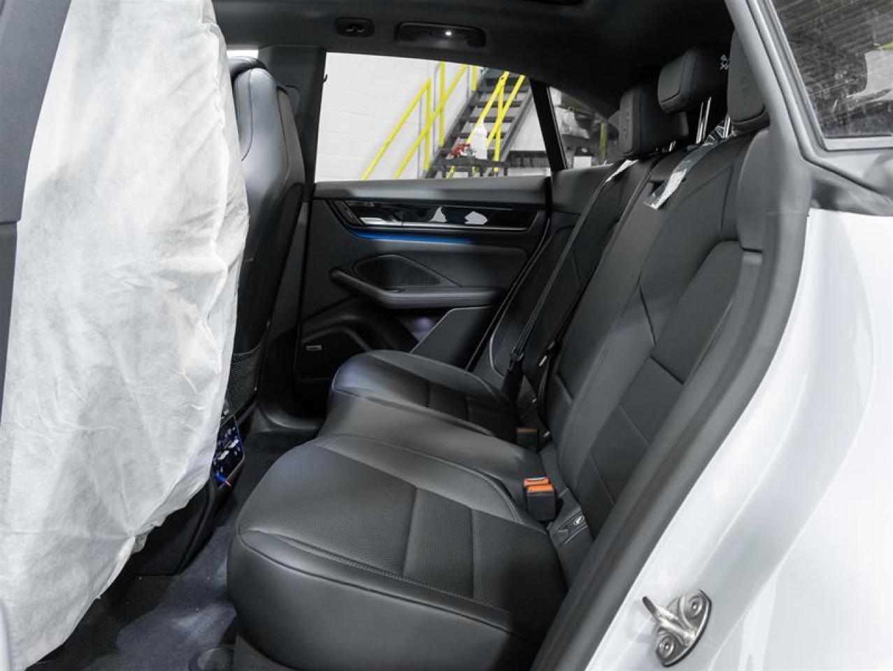 2025 Porsche Macan  Photo