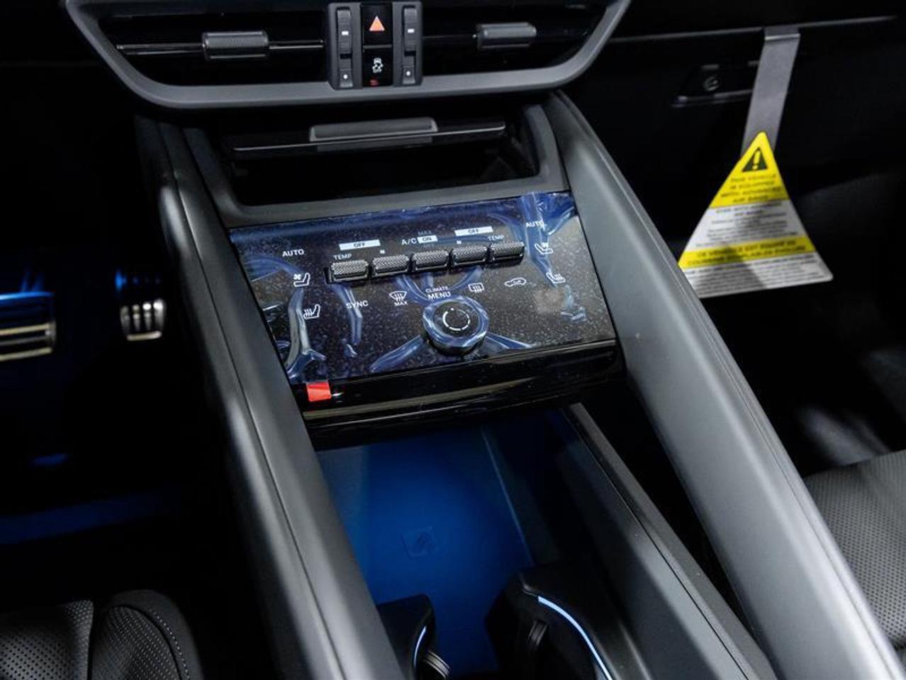 2025 Porsche Macan  Photo