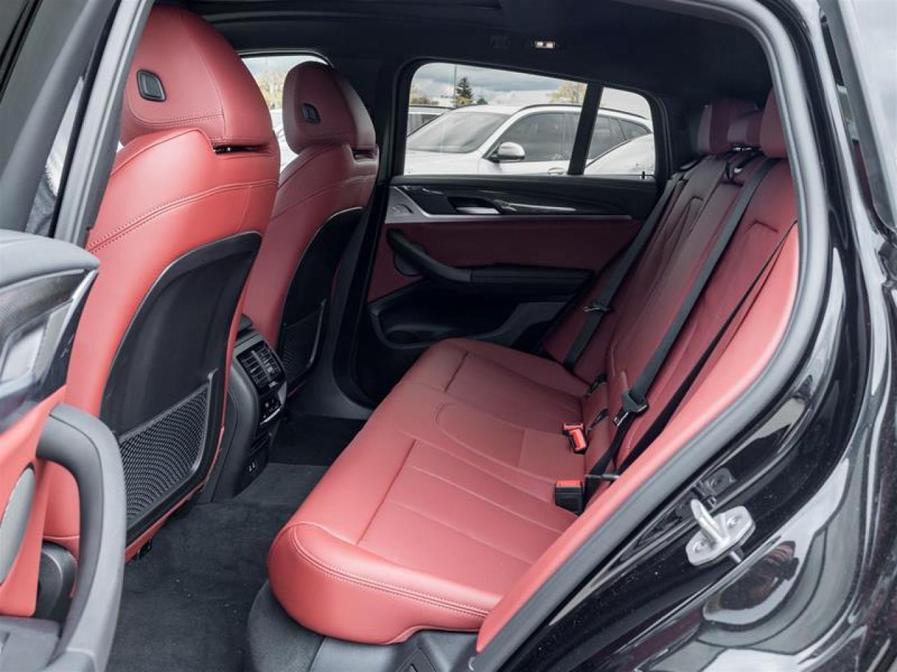 2025 BMW X4 M40i xDrive 4dr All-Wheel Drive Sports Activity Coupe Photo