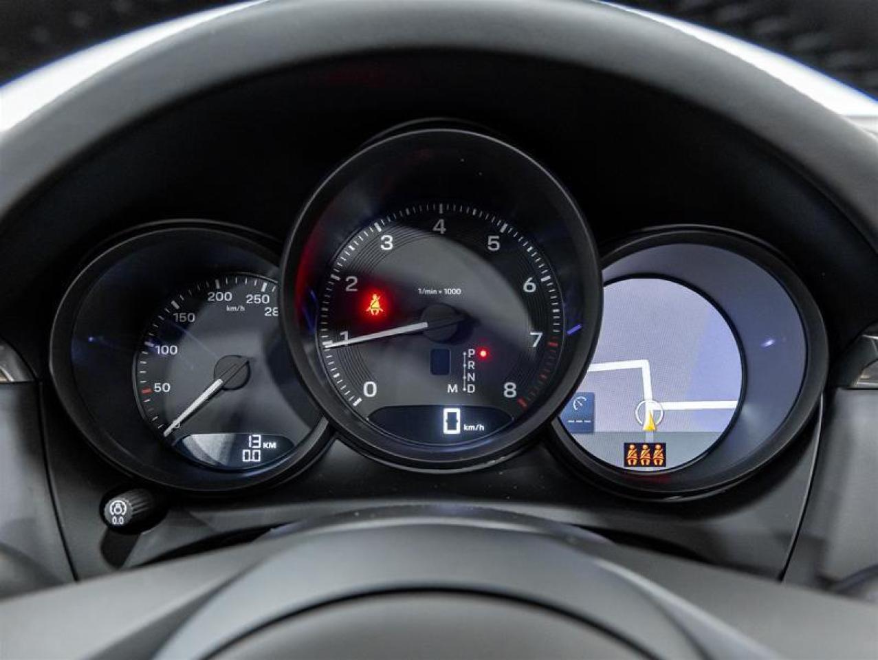 2025 Porsche Macan  Photo