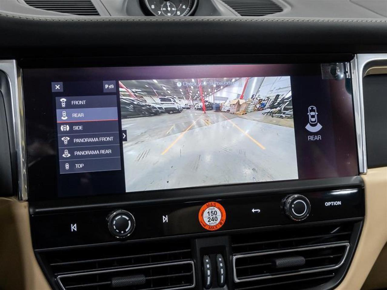 2025 Porsche Macan  Photo