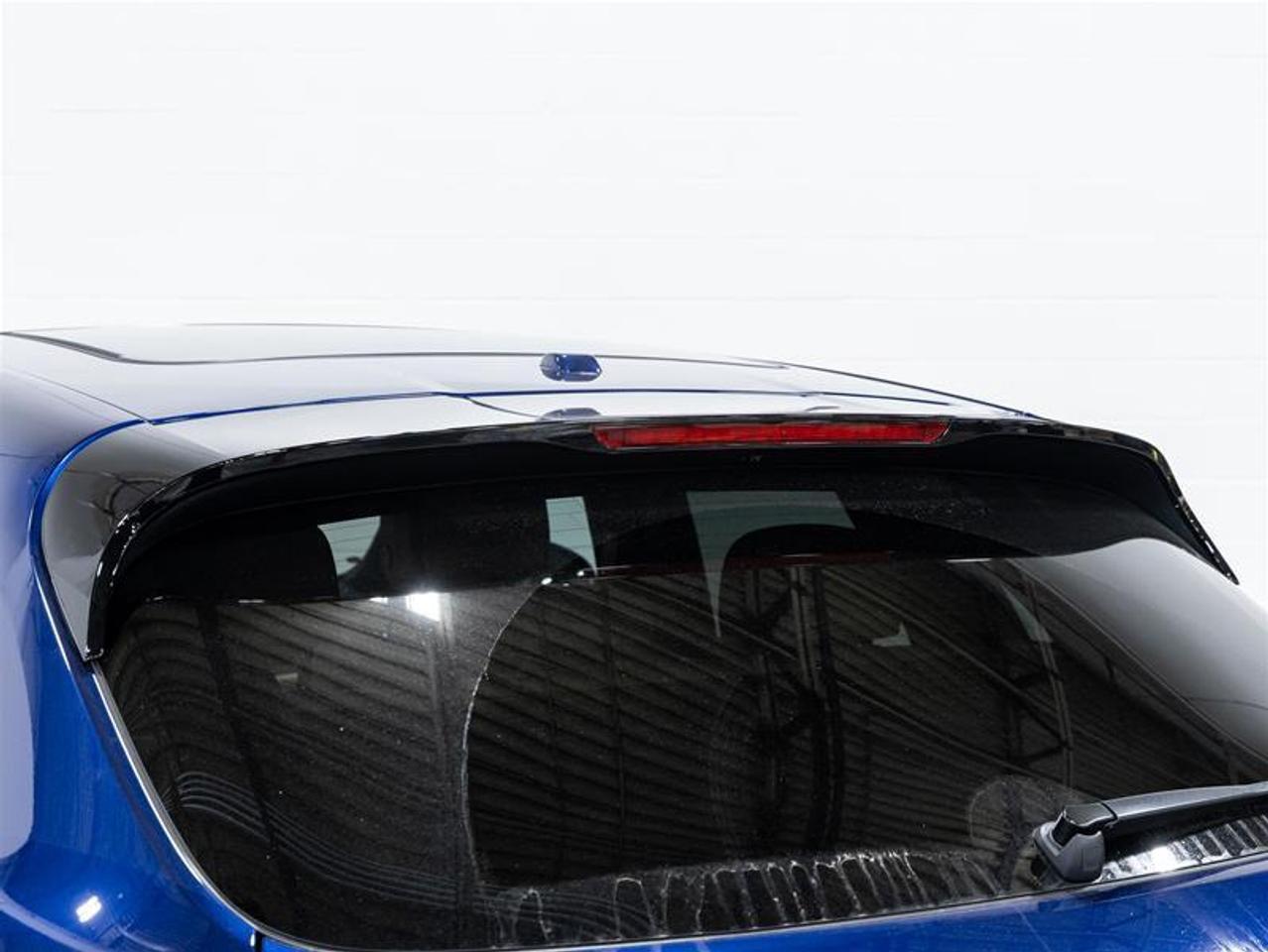 2025 Porsche Macan  Photo