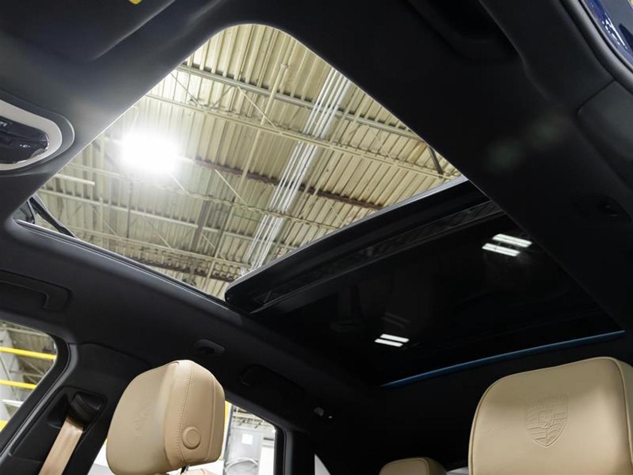 2025 Porsche Macan  Photo