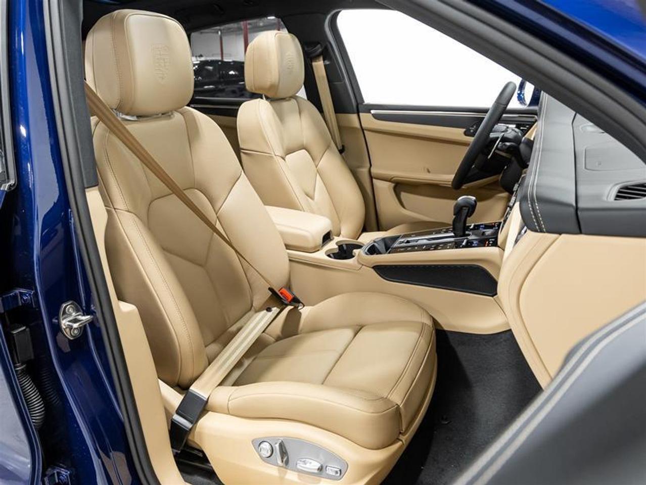 2025 Porsche Macan  Photo