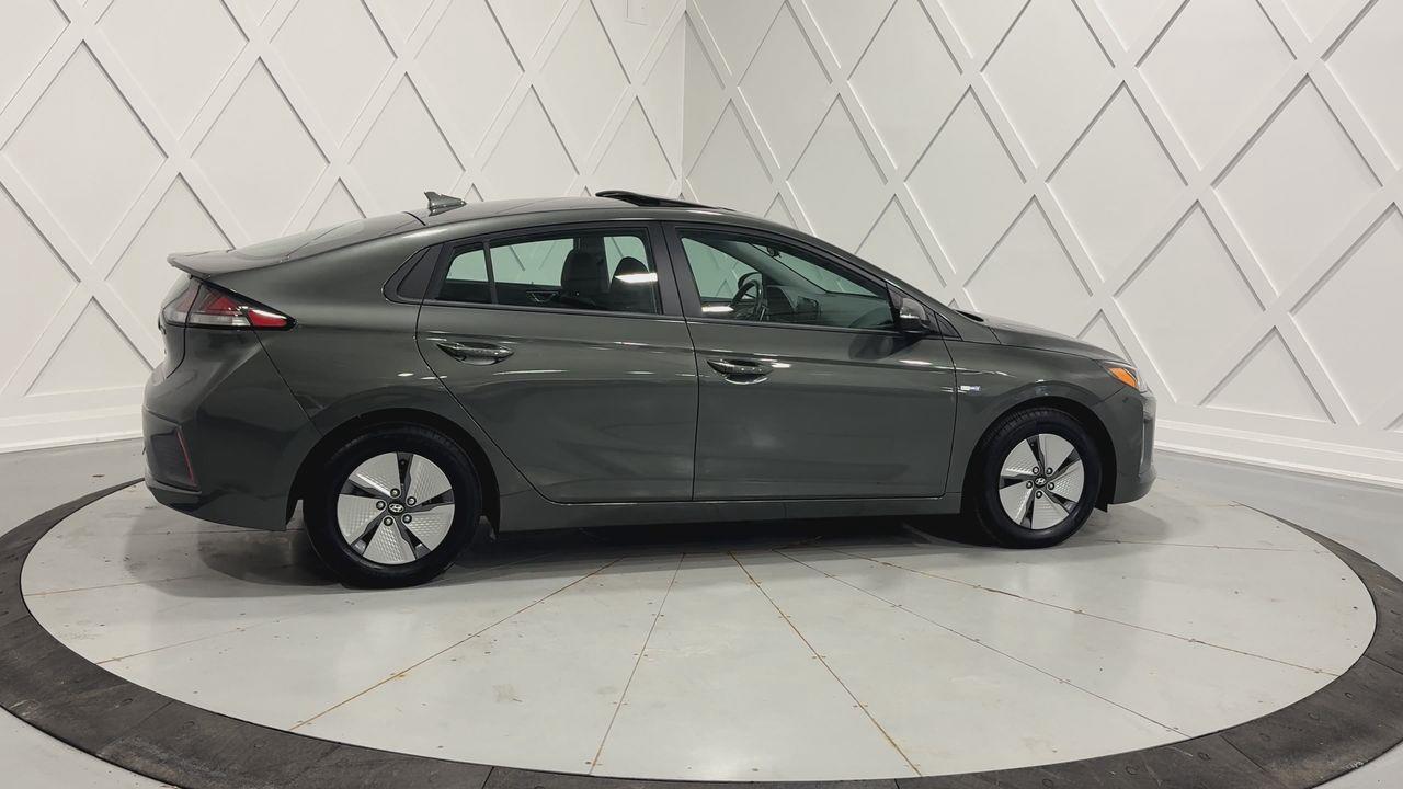 2020 Hyundai Ioniq Hybrid Preferred 4dr Hatchback Photo