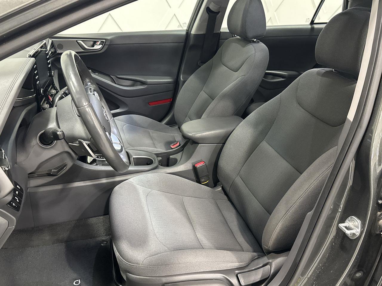 2020 Hyundai Ioniq Hybrid Preferred 4dr Hatchback Photo