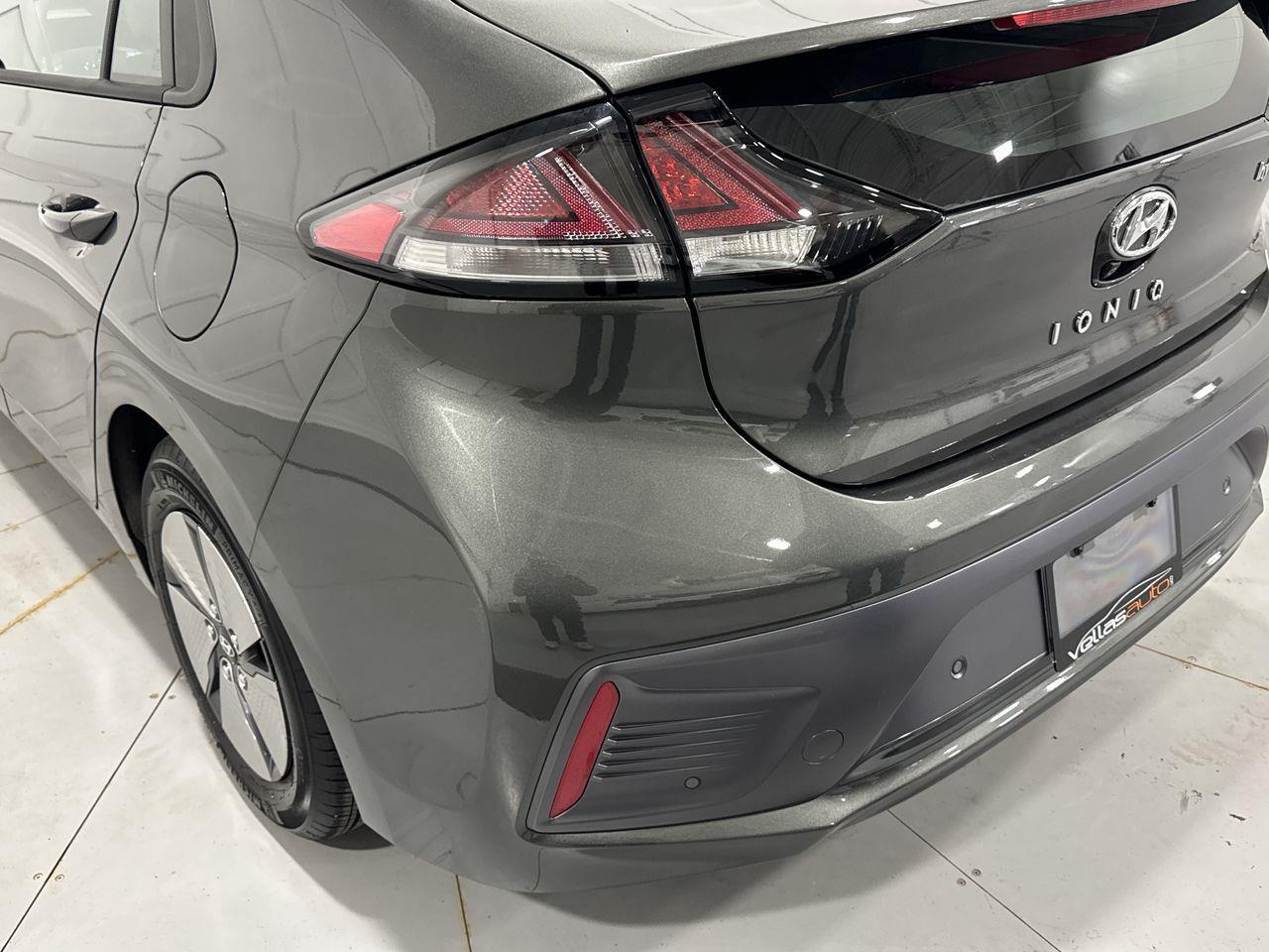 2020 Hyundai Ioniq Hybrid Preferred 4dr Hatchback Photo
